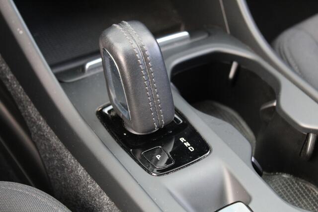 Volvo XC40 1.5 T3 164Pk Momentum | Dealer onderhouden | Origineel NL