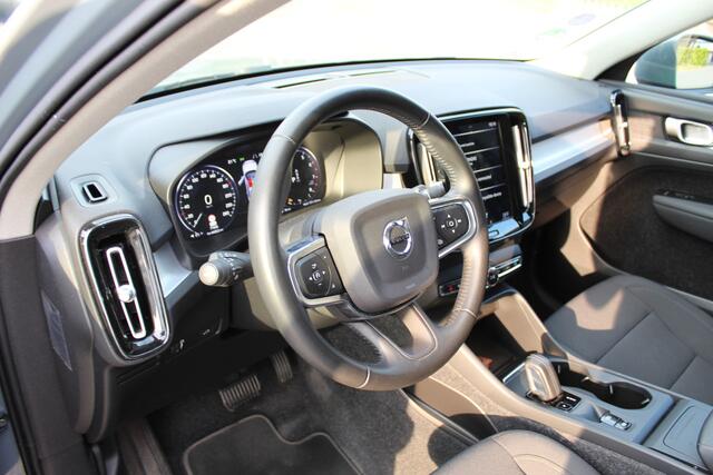 Volvo XC40 1.5 T3 164Pk Momentum | Dealer onderhouden | Origineel NL