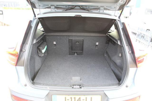 Volvo XC40 1.5 T3 164Pk Momentum | Dealer onderhouden | Origineel NL