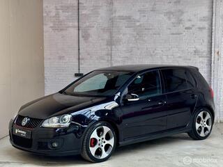 Volkswagen Golf V