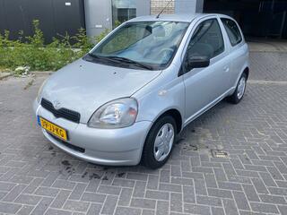 TOYOTA YARIS 1.3-16V VVT-i Sol