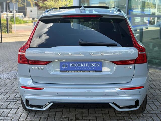Volvo XC60 2.0 T8 Plug-in hybrid AWD Plus Dark 455pk Panoramadak / 360 Camera / Stoel-Stuur verwarming