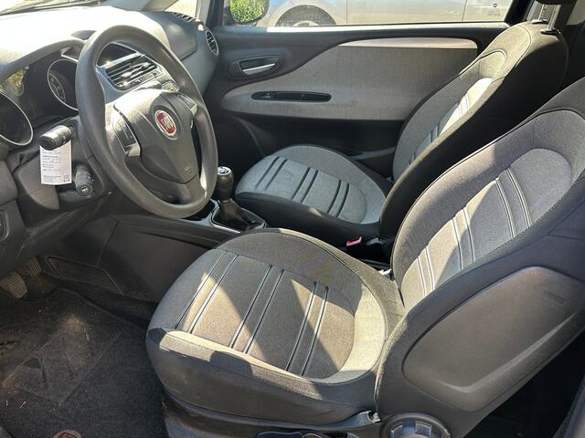 Fiat Punto Evo 1.3 M-Jet Dynamic/ Airco/ Lage km stand