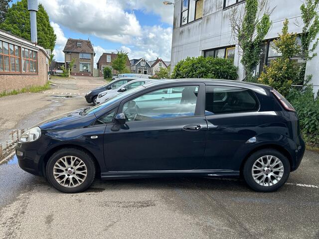 Fiat Punto Evo 1.3 M-Jet Dynamic/ Airco/ Lage km stand