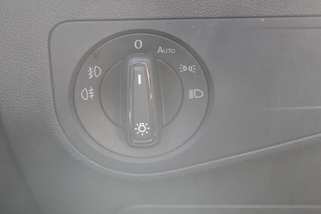 Seat Tarraco 1.5 TSI 7 Persoons Keyless entry/start l Airco l Apple/Android Carplay l Adaptief cruise control l Camera l 360 sensoren l