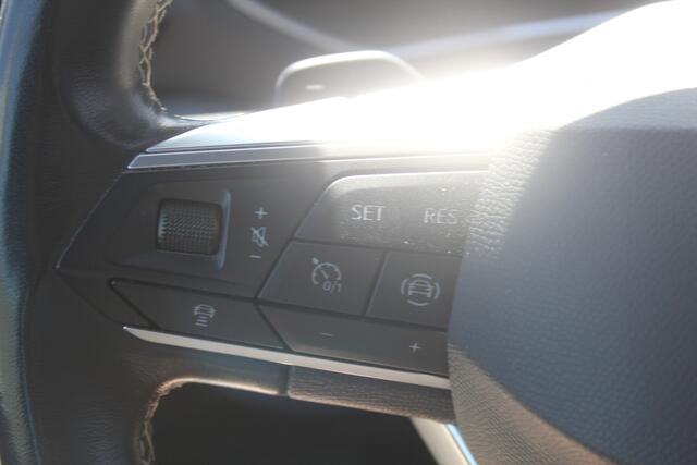 Seat Tarraco 1.5 TSI 7 Persoons Keyless entry/start l Airco l Apple/Android Carplay l Adaptief cruise control l Camera l 360 sensoren l