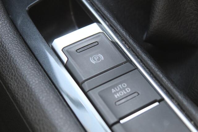Seat Tarraco 1.5 TSI 7 Persoons Keyless entry/start l Airco l Apple/Android Carplay l Adaptief cruise control l Camera l 360 sensoren l