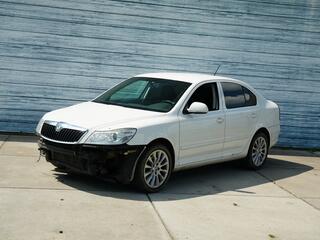 SKODA OCTAVIA 1.8 TSI Ambition Engine Running Airco Cold