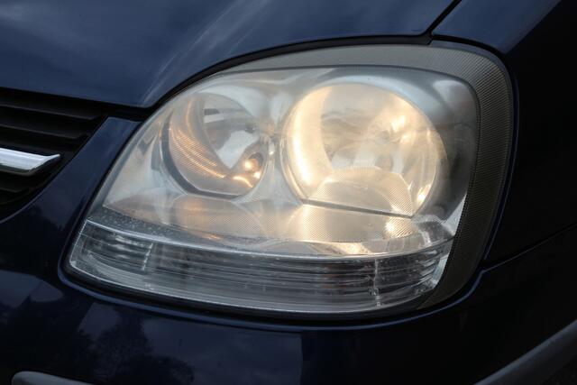 Nissan Almera TINO 1.8 116pk Acenta RIJKLAAR | Ond.beurt + APK | NL-auto | 5 deuren | Climate control | Camera | Elek. ramen | Radio | Trekhaak |