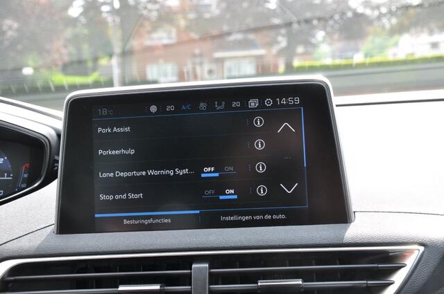 Peugeot 5008 Allure  7 plaatsen  verw zetels 