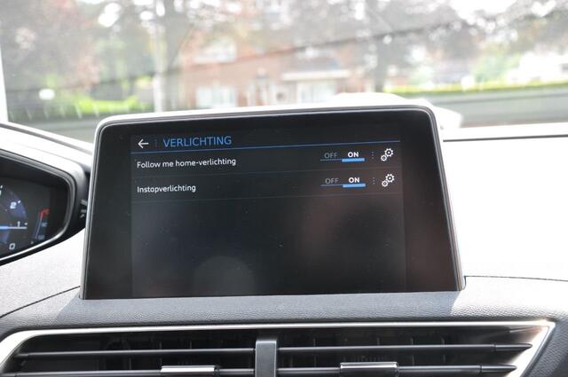 Peugeot 5008 Allure  7 plaatsen  verw zetels 
