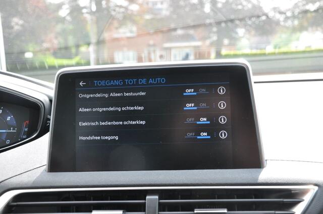 Peugeot 5008 Allure  7 plaatsen  verw zetels 