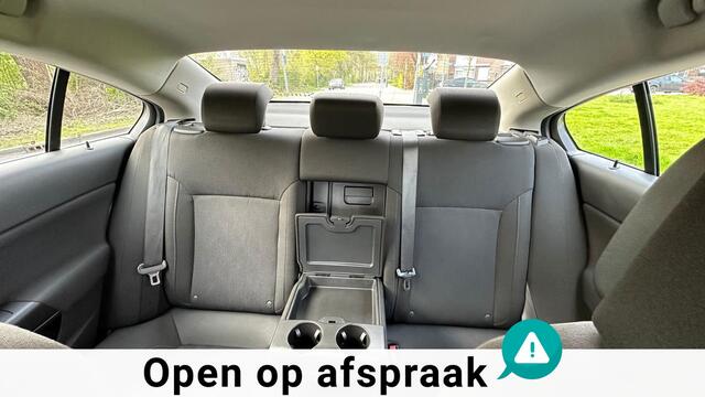 Opel Insignia 1.6 T Edition/Parkeersensoren/Airco/ Navi/ APK