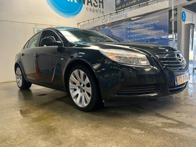Opel Insignia 1.6 T Edition/Parkeersensoren/Airco/ Navi/ APK