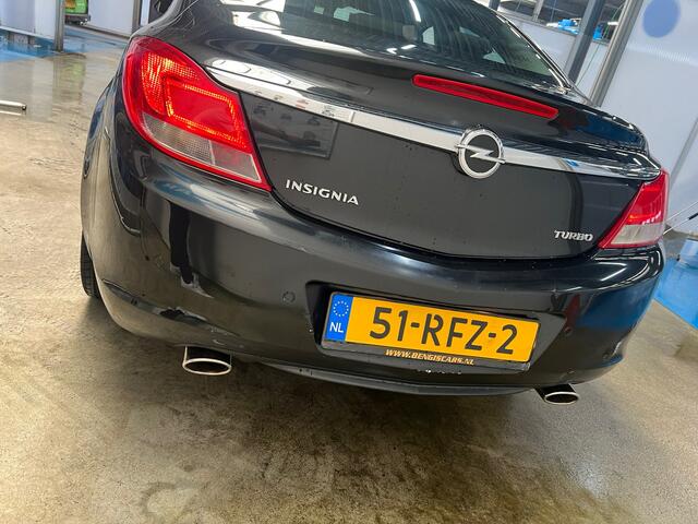 Opel Insignia 1.6 T Edition/Parkeersensoren/Airco/ Navi/ APK