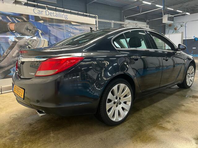 Opel Insignia 1.6 T Edition/Parkeersensoren/Airco/ Navi/ APK