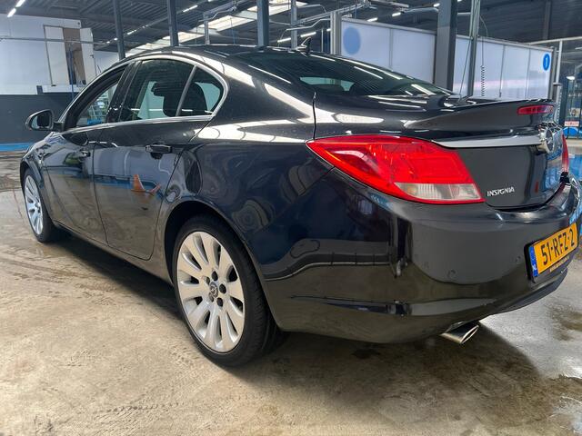 Opel Insignia 1.6 T Edition/Parkeersensoren/Airco/ Navi/ APK