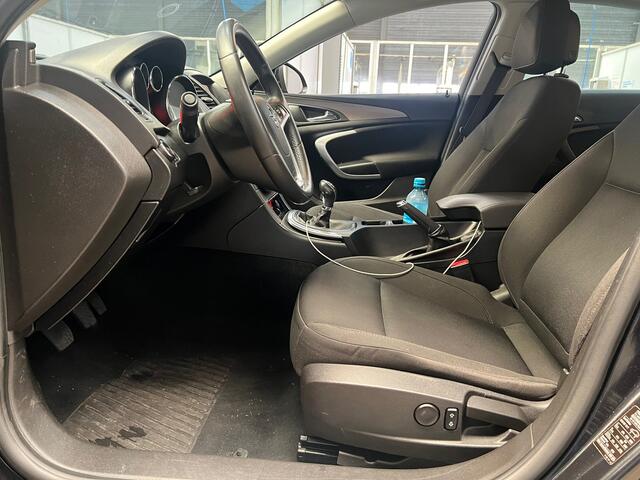 Opel Insignia 1.6 T Edition/Parkeersensoren/Airco/ Navi/ APK