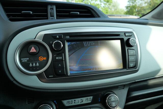 Toyota Yaris 1.5 Full Hybrid Aspiration Automaat | NL-Auto | Camera | Clima | Navi