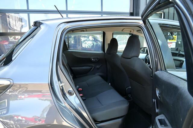 Toyota Yaris 1.5 Full Hybrid Aspiration Automaat | NL-Auto | Camera | Clima | Navi