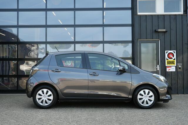Toyota Yaris 1.5 Full Hybrid Aspiration Automaat | NL-Auto | Camera | Clima | Navi
