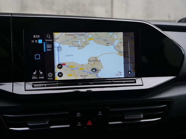 Volkswagen Caddy 1.5 TSI | Highline | Panoramadak | 7 zits | virtual-cockpit | camera | standkachel..