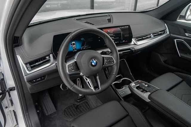 BMW X1 sDrive 20i Mpack PanoRoof Adaptive Headlights