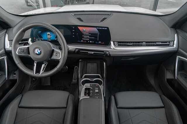 BMW X1 sDrive 20i Mpack PanoRoof Adaptive Headlights