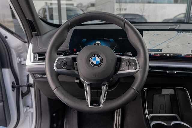 BMW X1 sDrive 20i Mpack PanoRoof Adaptive Headlights