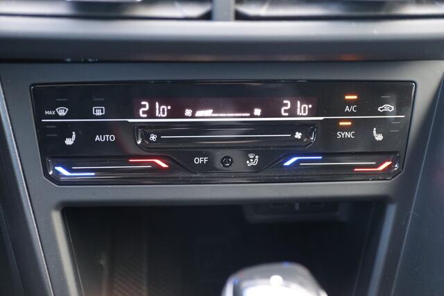Volkswagen Taigo 1.0 TSI Life Business / Navi / Trekhaak / Carplay / 4 season banden