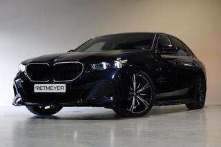 BMW 5-Serie 530e M Sport Edition |Panorama dak |HUD |H&amp;K |Driving Assistant Plus |Iconic Glow |Stoelventilatie |Memory |360�