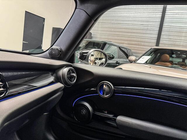 Mini John Cooper Works Mini 2.0 JCW Pack F1 aut 231pk/Pano/Camera/Hk/17.000km