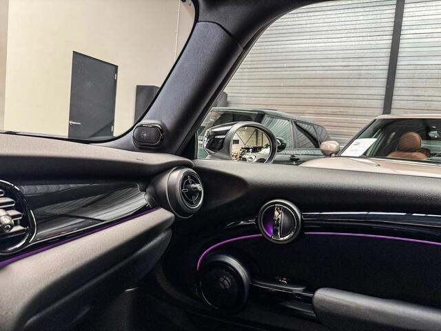 Mini John Cooper Works Mini 2.0 JCW Pack F1 aut 231pk/Pano/Camera/Hk/17.000km