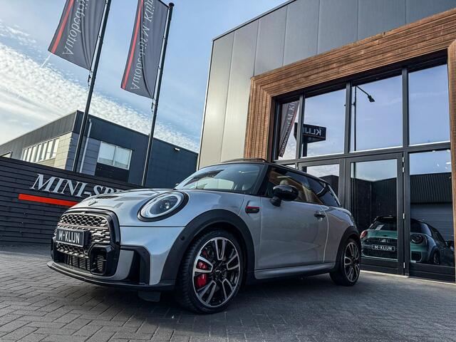 Mini John Cooper Works Mini 2.0 JCW Pack F1 aut 231pk/Pano/Camera/Hk/17.000km