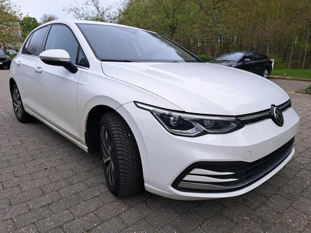 Volkswagen Golf 1.4 TSI eHybrid 204pk PHEV Style / Massage / Navigatie / LED Plus / Wordt Verwacht Tjeu klant voor