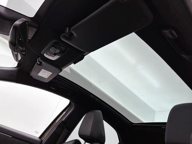 Toyota Yaris 1.5 Hybrid Style Limited + | Halflederen interieur | Panoramadak |