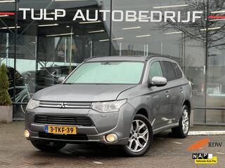 MITSUBISHI OUTLANDER 2.0 PHEV Instyle Lees tekst!