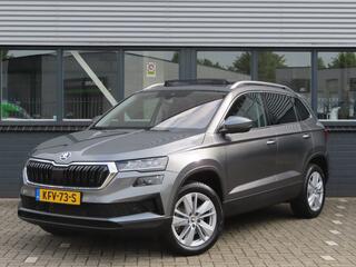 SKODA Karoq 1.5 TSI ACT Business Edition Plus DSG | trekhaak wegklapbaar | pano dak | voorruitverwarming | camera | adaptive cruise