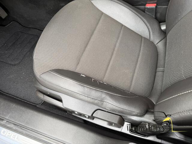 Opel Insignia 2.0 T Cosmo / apk 5-2027