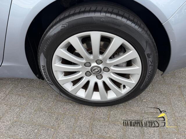 Opel Insignia 2.0 T Cosmo / apk 5-2027