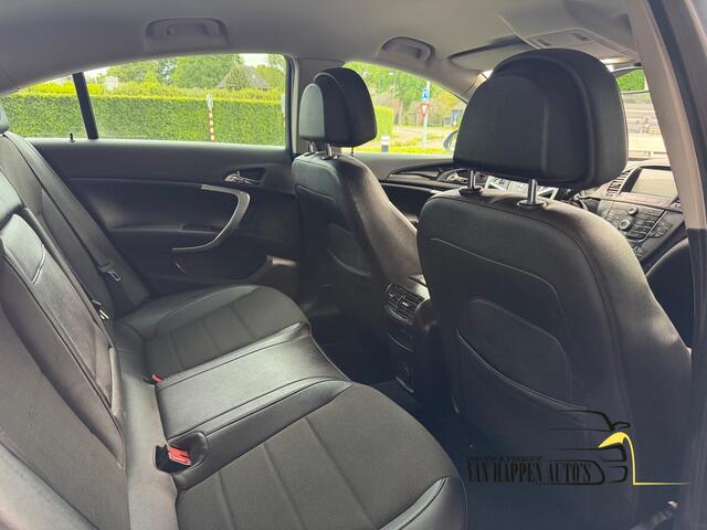 Opel Insignia 2.0 T Cosmo / apk 5-2027