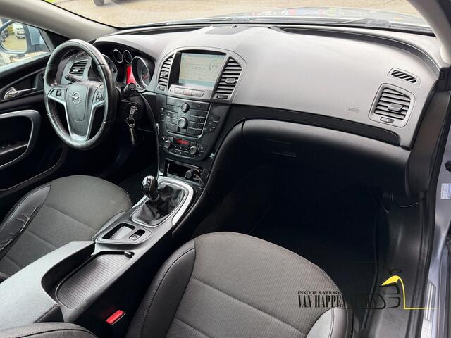 Opel Insignia 2.0 T Cosmo / apk 5-2027