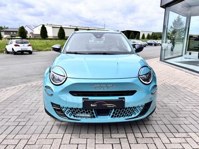 Fiat 600 110PK Hybrid/GPS/Camera/Carplay
