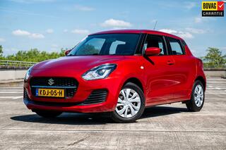 SUZUKI SWIFT 1.2 Comfort Smart Hybrid | Airco | Adaptive Cruise Control | Radio/CD - Speler | Parkeersensoren Achter | |