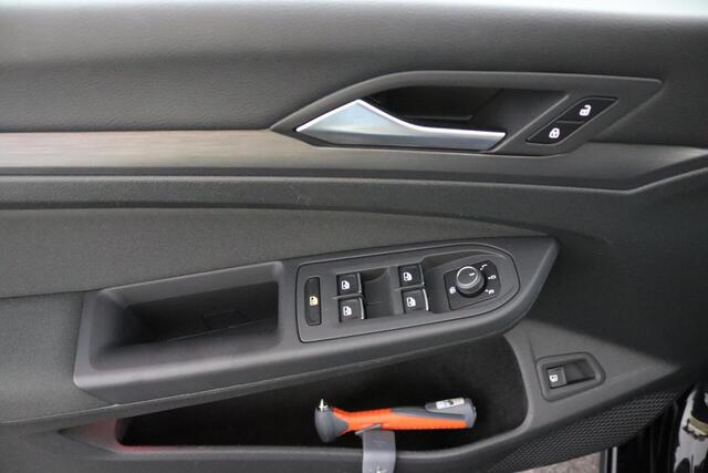 Volkswagen Golf 1.4 eHybrid Style | Adaptive Cruise |