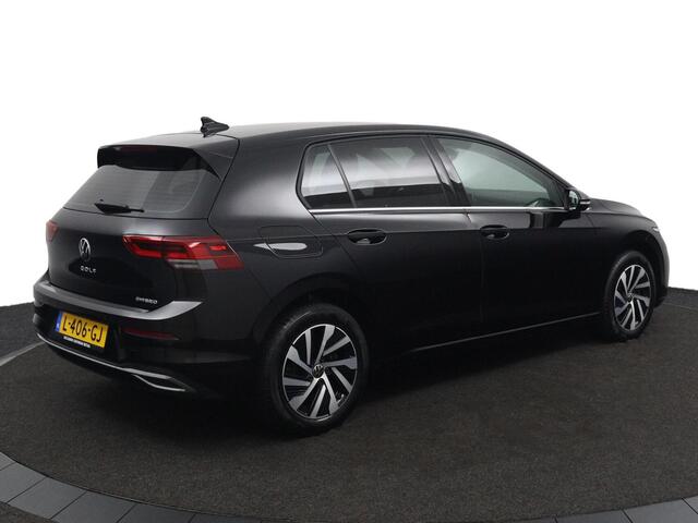 Volkswagen Golf 1.4 eHybrid Style | Adaptive Cruise |