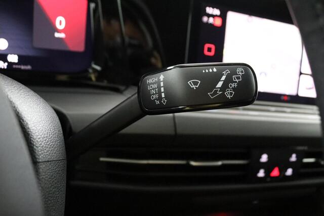 Volkswagen Golf 1.4 eHybrid Style | Adaptive Cruise |
