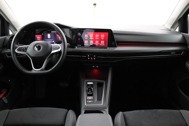 Volkswagen Golf 1.4 eHybrid Style | Adaptive Cruise |