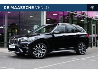 BMW X1 sDrive20i High Executive xLine Automaat / Sportstoelen / Achteruitrijcamera / Head-Up / Cruise Control / Stoelverwarming