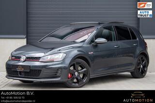 Volkswagen Golf VII